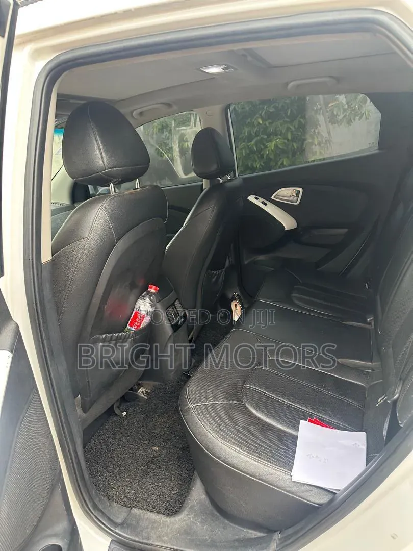 Hyundai Tucson 2015 White