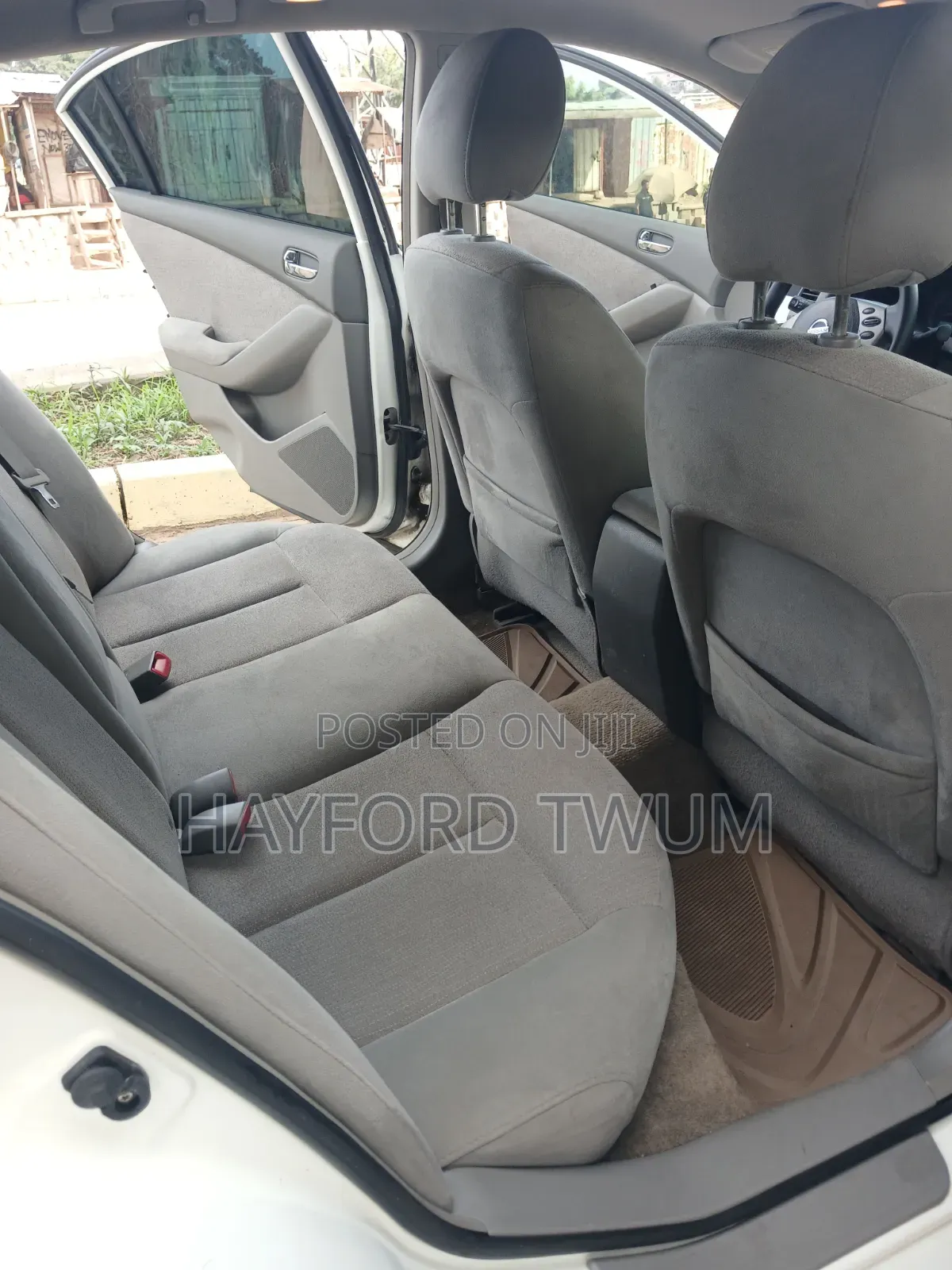 Nissan Altima 2012 White