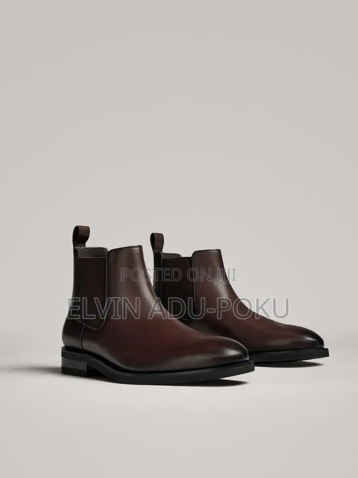 Chelsea High Classic Boots in Different Colours , Swipe >