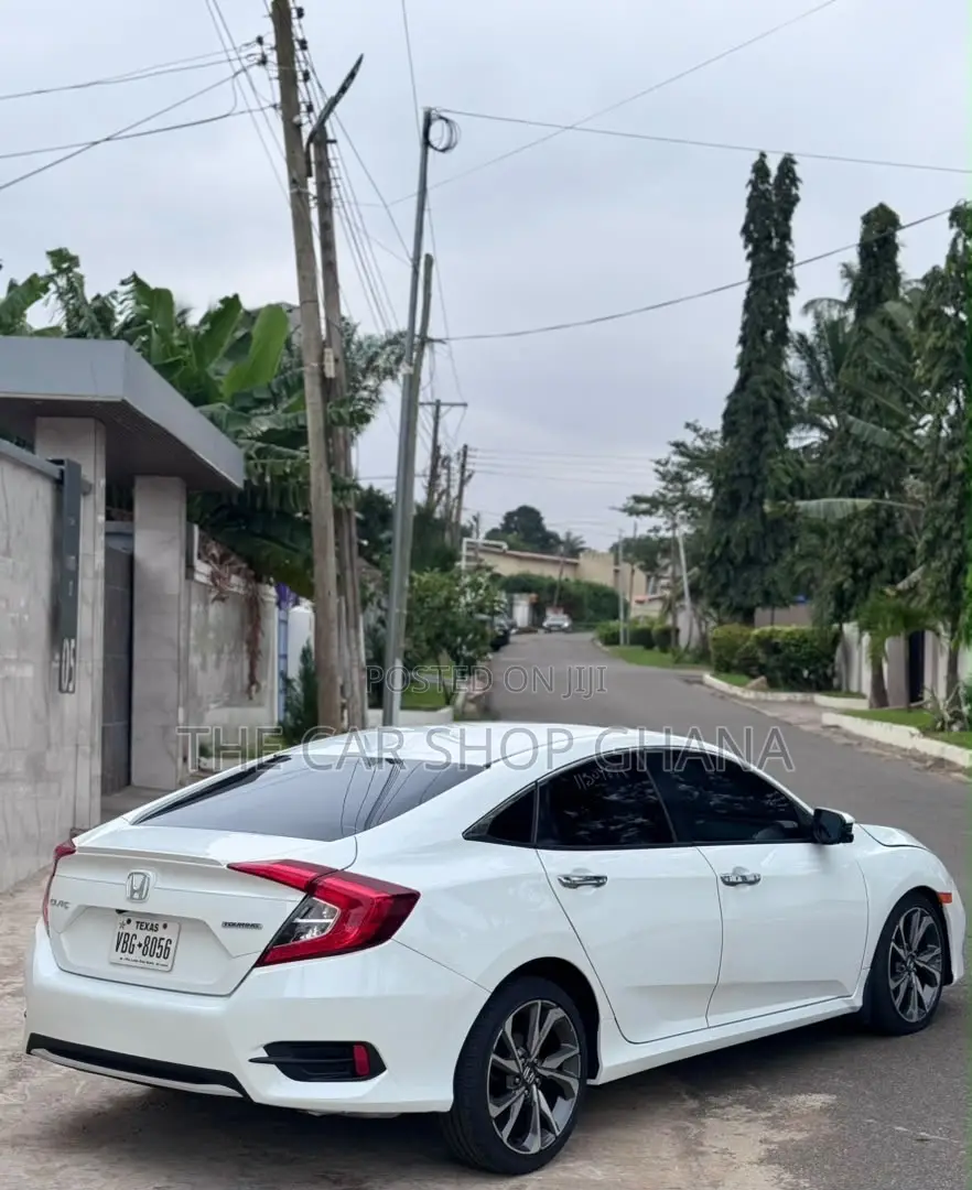 Honda Civic Touring Sedan 2019 White