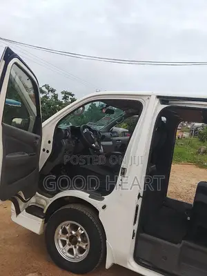 Nissan NV350 2014 White