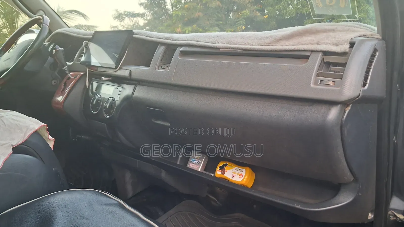 Toyota HiAce 2010 Blue