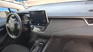 Toyota Corolla LE 2020 White