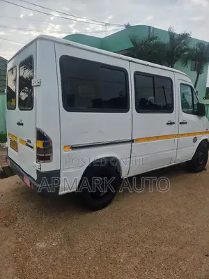 Mercedes-Benz Sprinter 2012 White
