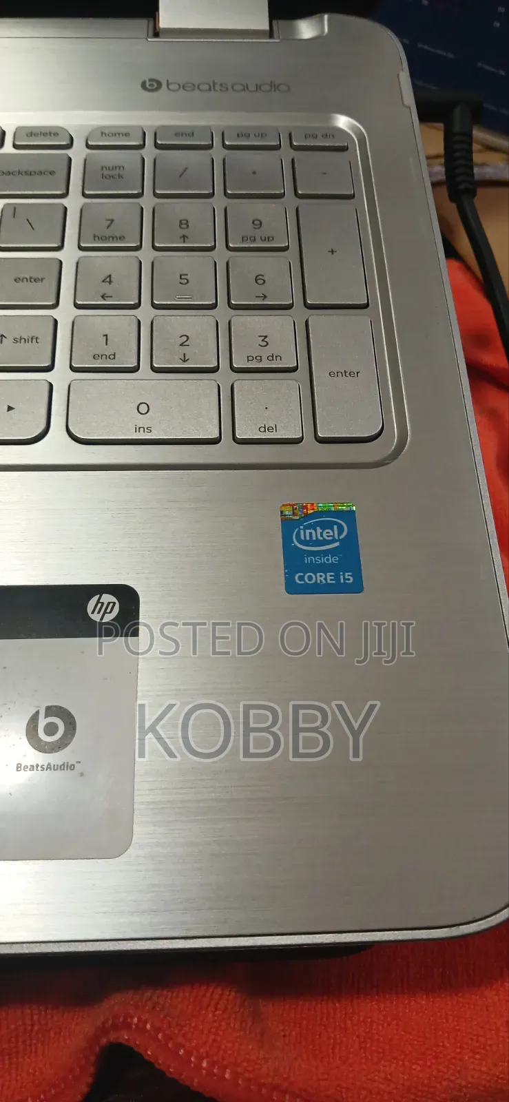 Laptop HP Envy x360 8GB Intel Core i5 SSD 1T