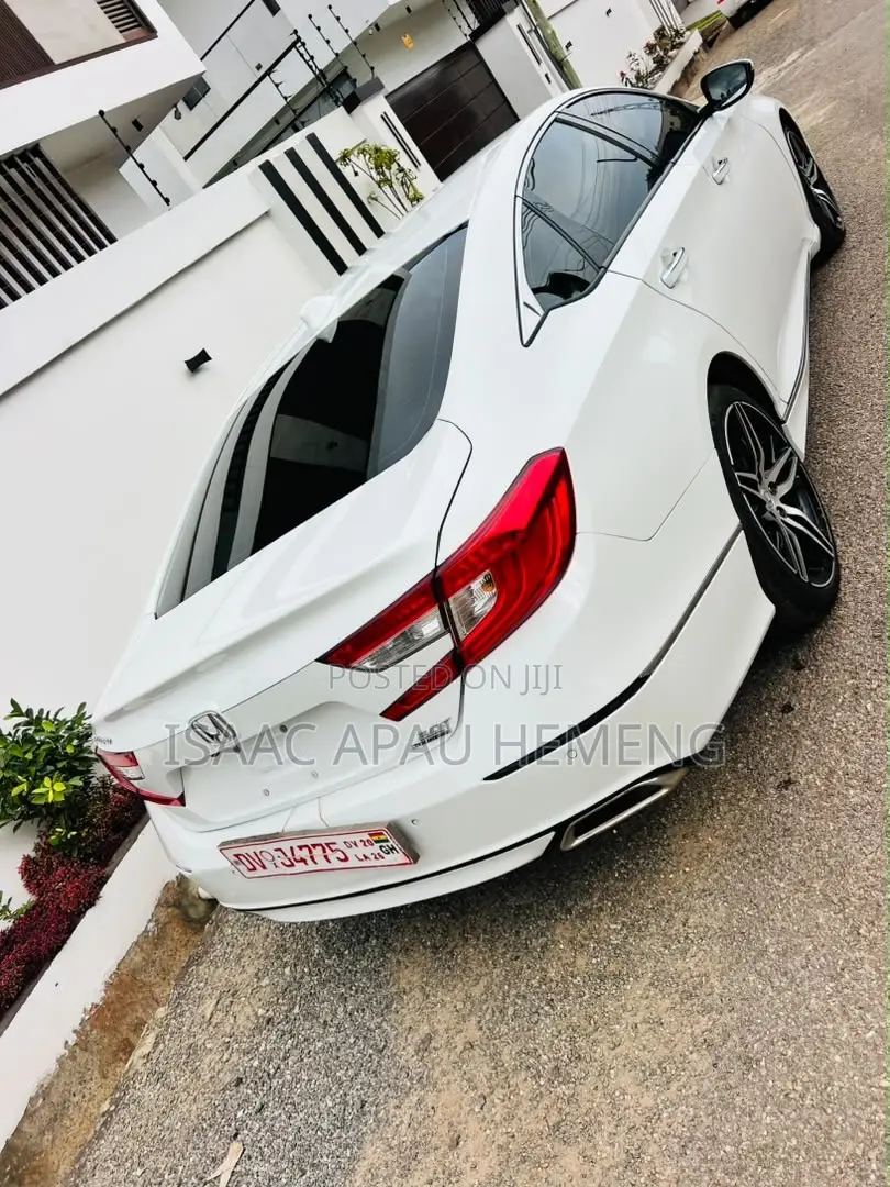 Honda Accord Touring 2.0T 2021 White