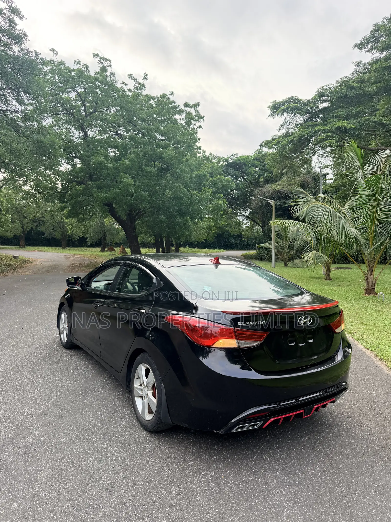 Hyundai Elantra Limited 2012 Black