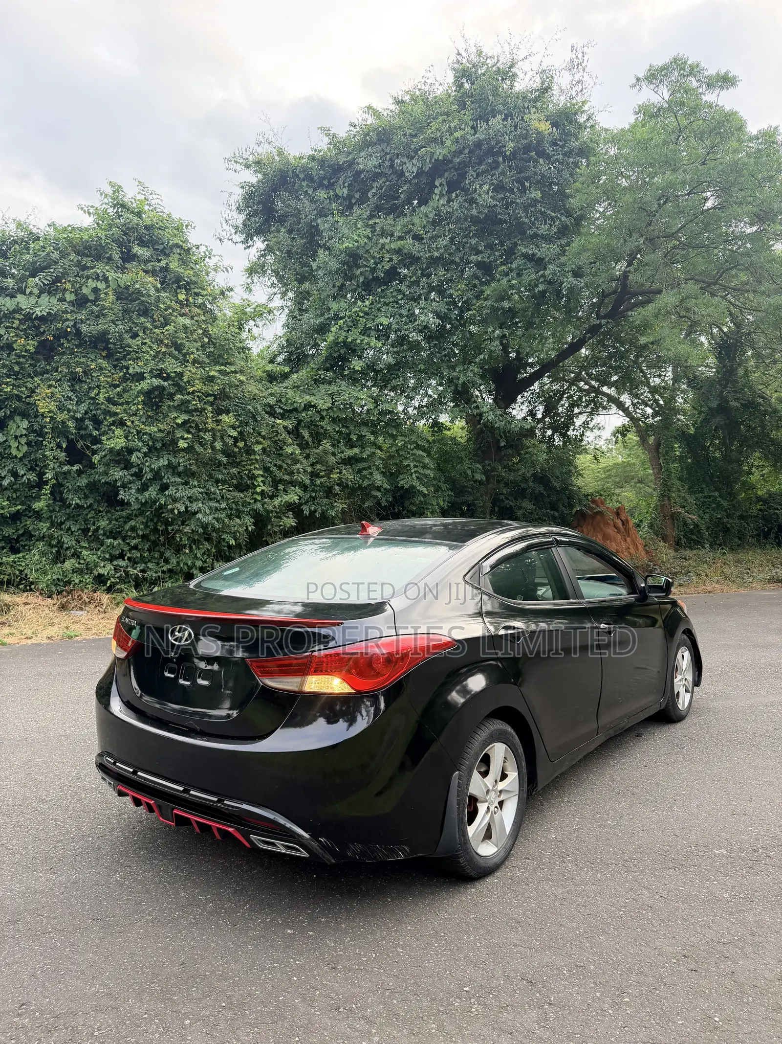 Hyundai Elantra Limited 2012 Black