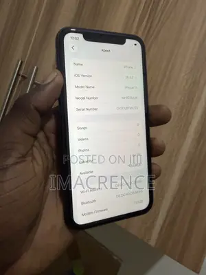 Apple iPhone 11 64 GB Black