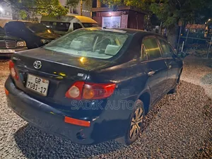 Toyota Corolla 2010 Black
