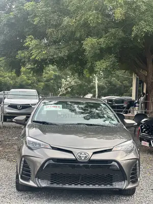 Toyota Corolla XSE (1.8L 4cyl 2A) 2018