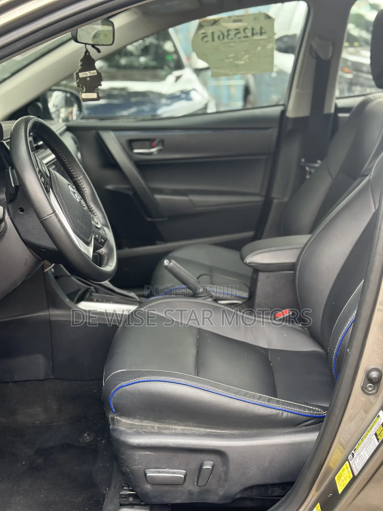Toyota Corolla XSE (1.8L 4cyl 2A) 2018