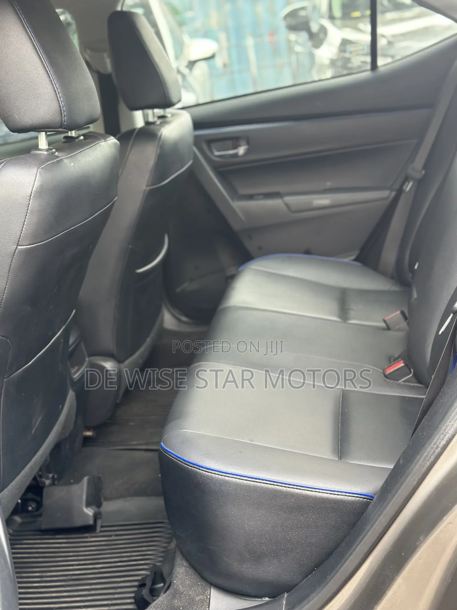 Toyota Corolla XSE (1.8L 4cyl 2A) 2018
