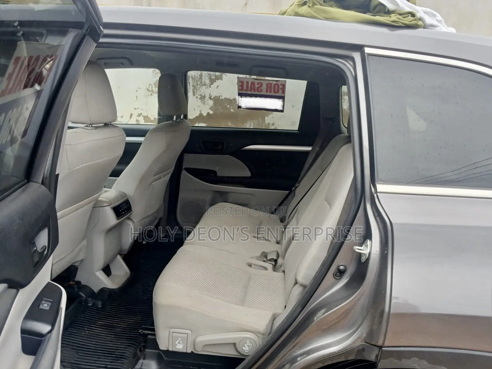 Toyota Highlander XLE 4x2 V6 (3.5L 6cyl 8A) 2018 Gray