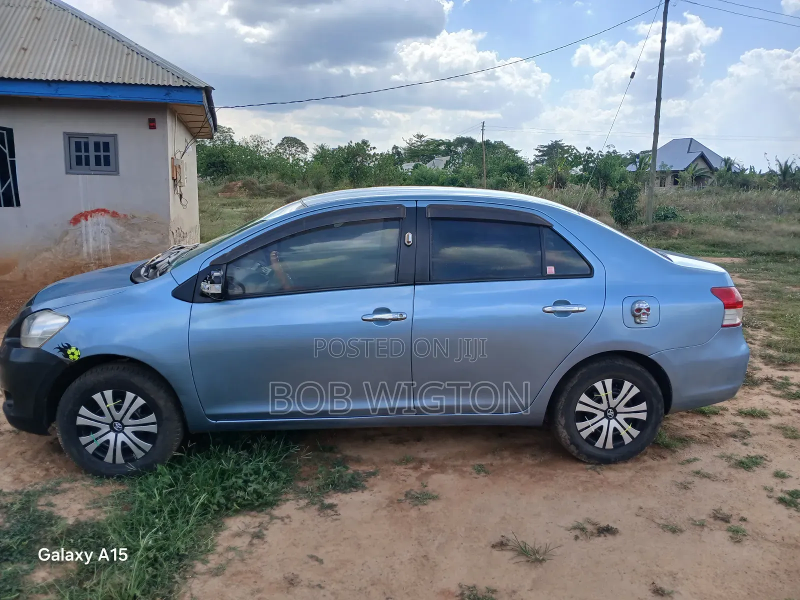 Toyota Belta 2010 Blue