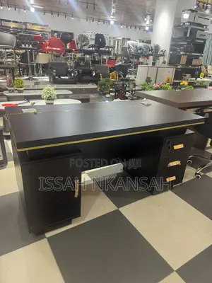 1,4 Executive Office Desk