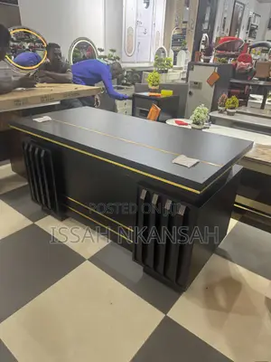1,4 Executive Office Desk