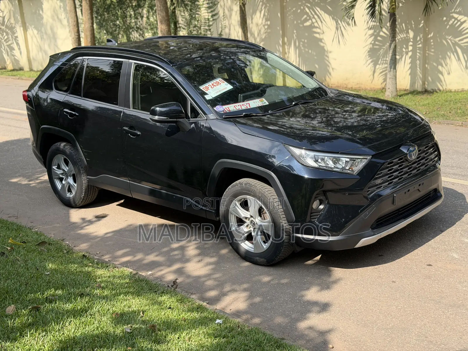 Toyota RAV4 Limited 2021 Black