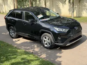 Toyota RAV4 Limited 2021 Black