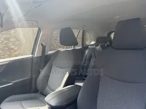 Toyota RAV4 Limited 2021 Black