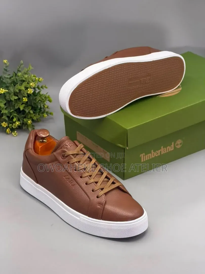 Zara Men's Black Grained Leather Casual Sneakers