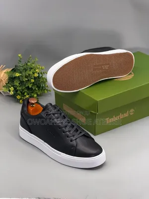 Zara Men's Black Grained Leather Casual Sneakers