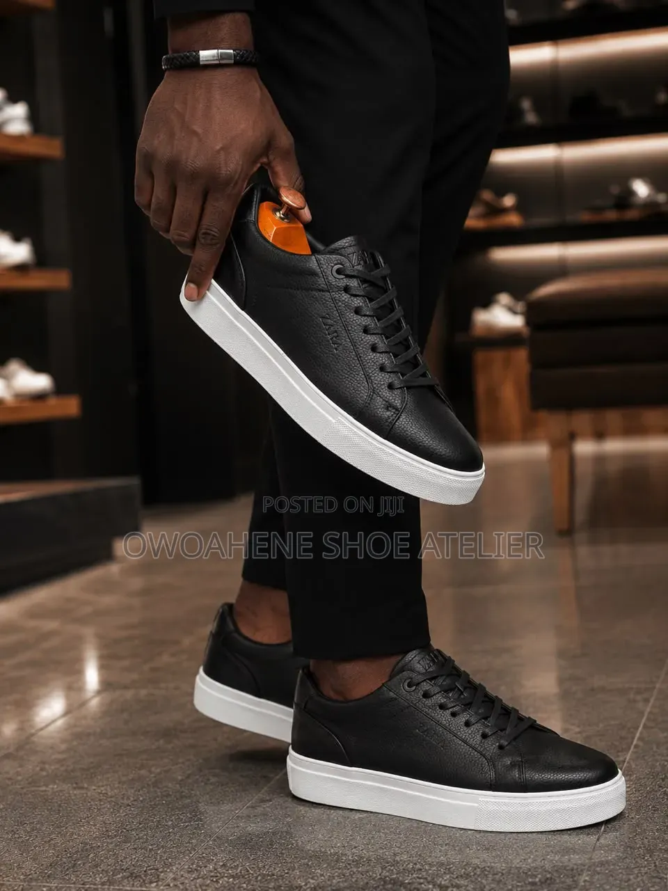 Zara Men's Black Grained Leather Casual Sneakers