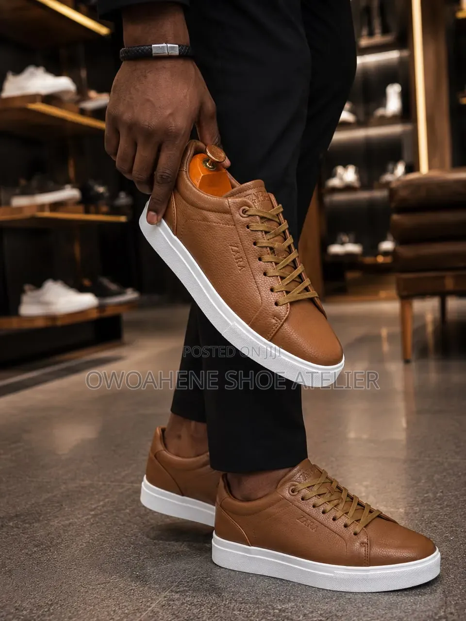 Zara Men's Black Grained Leather Casual Sneakers