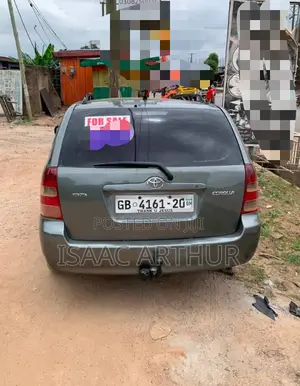 Toyota HiAce 2012