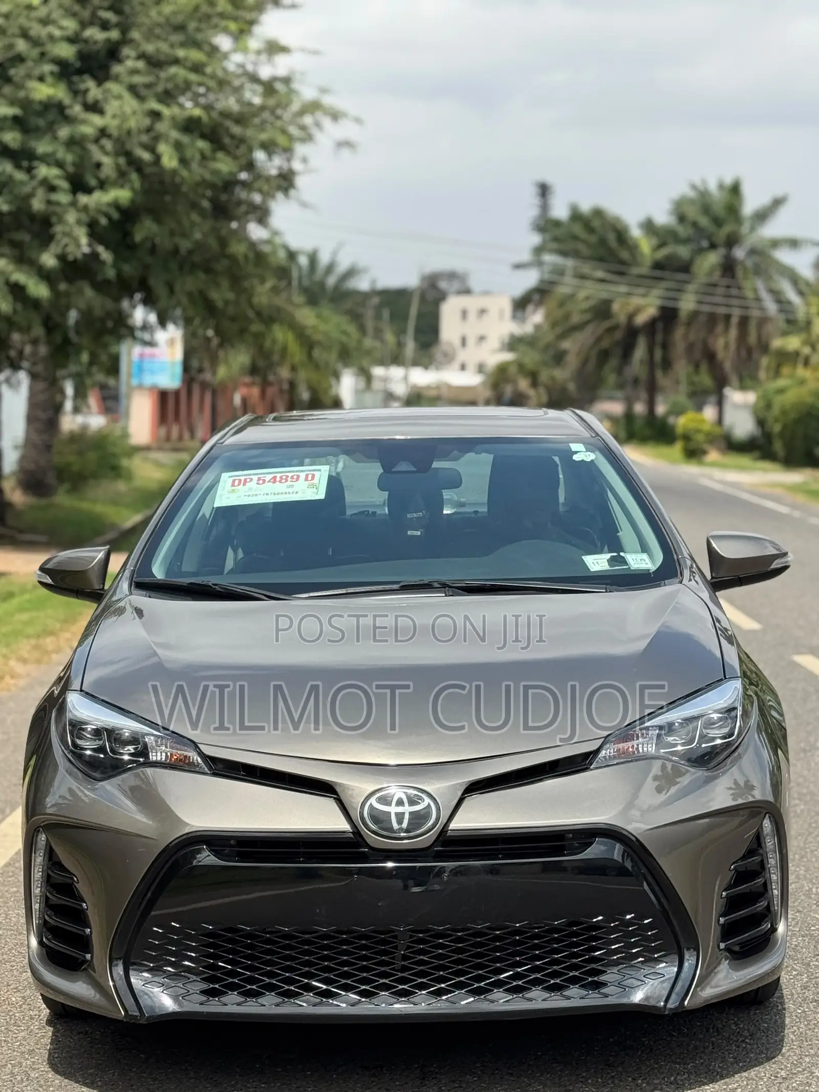 Toyota Corolla XSE (1.8L 4cyl 2A) 2019 Brown