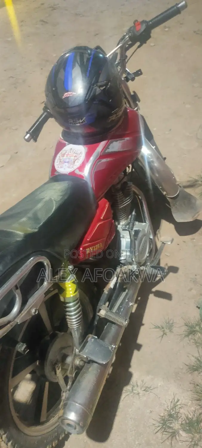 Royal RY125 2023 Red