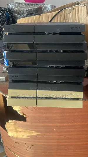 Ps4 Standard 500GB, Account, With Games and Two Controllers