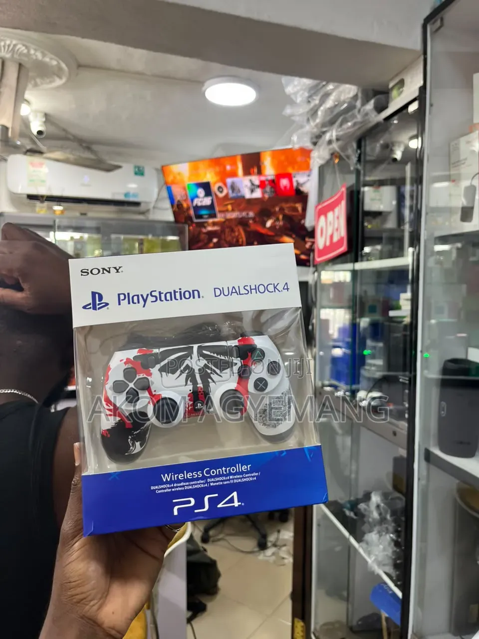 Ps4 Standard 500GB, Account, With Games and Two Controllers