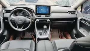 Toyota Corolla Cross 1.8 Hybrid AWD 2022 Black