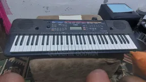 Yamaha PSR E263