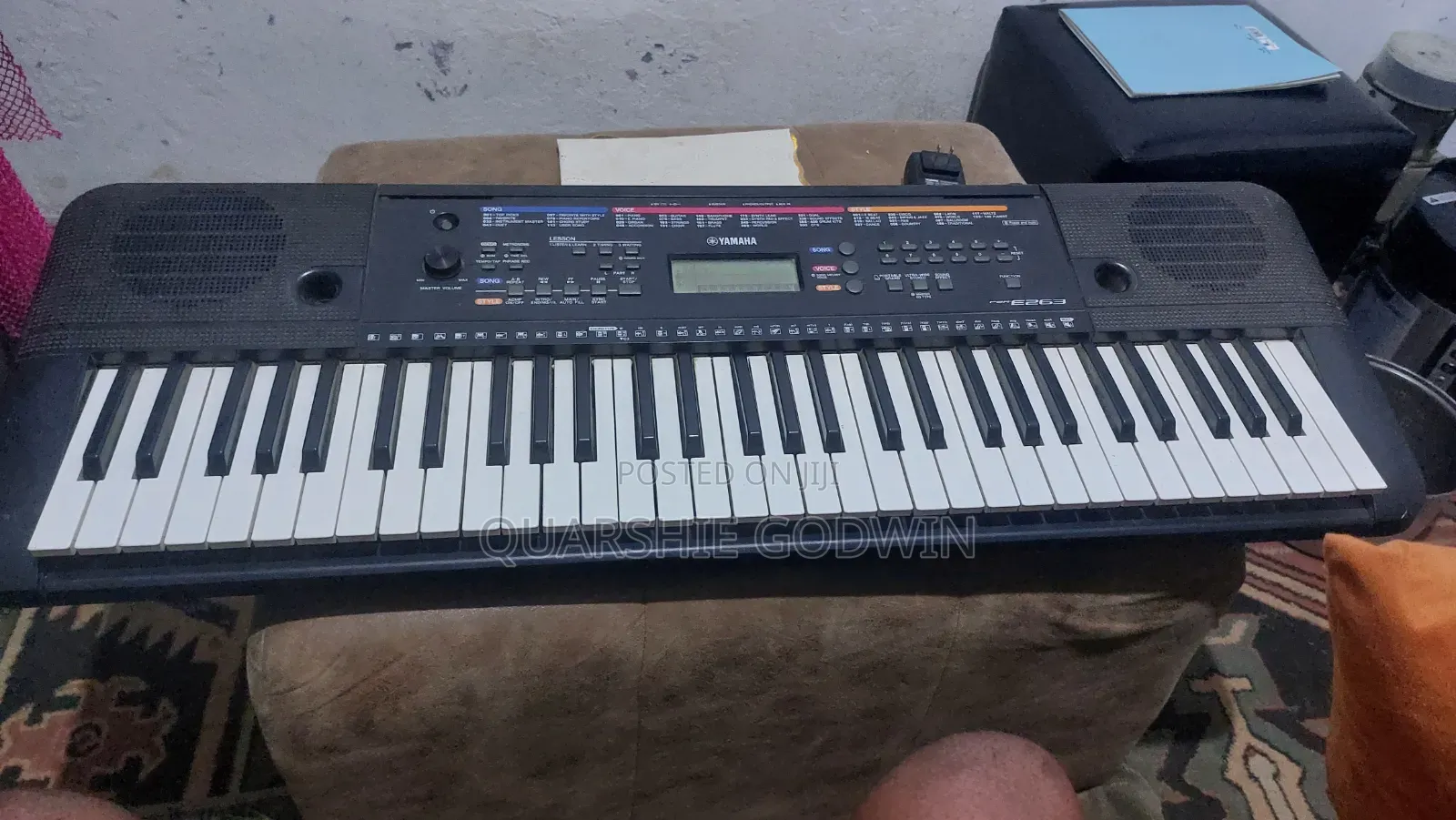 Yamaha PSR E263