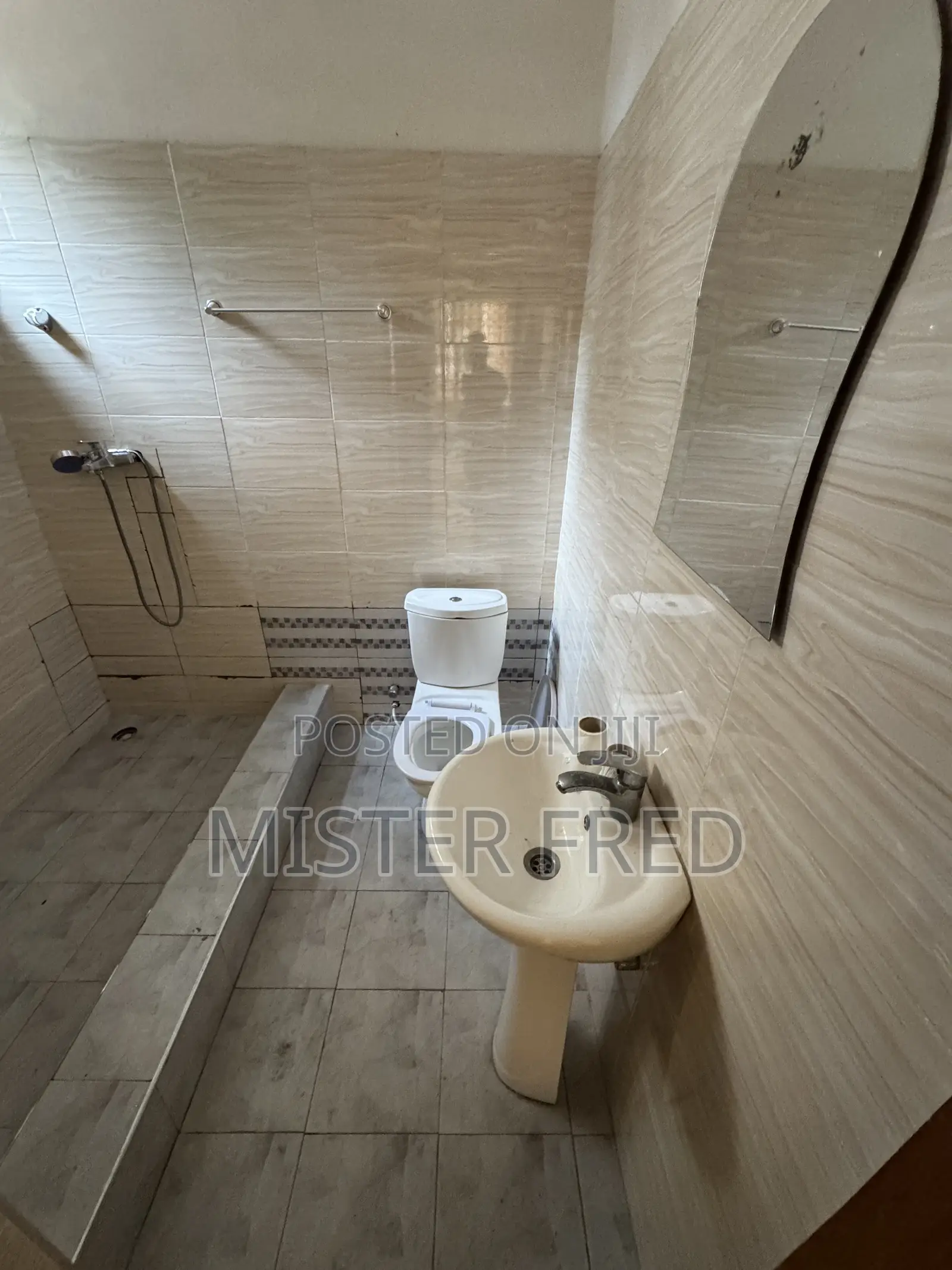 2bdrm Apartment in Acp Pokuase for rent