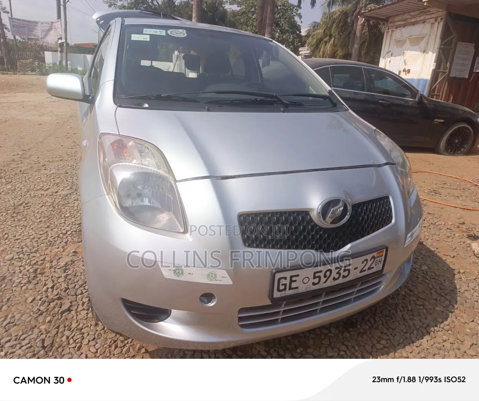 Toyota Vitz 2010 Silver