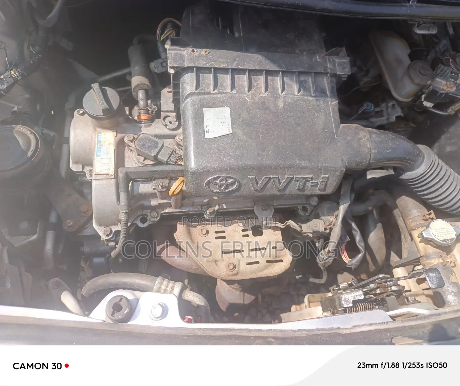 Toyota Vitz 2010 Silver