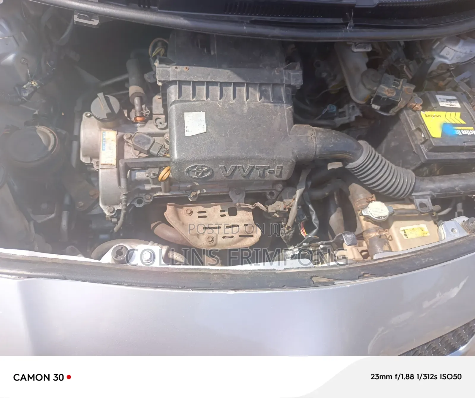 Toyota Vitz 2010 Silver