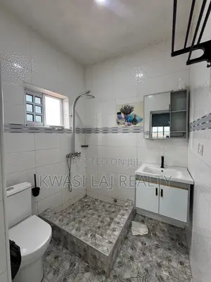 2bdrm Apartment in Acp Pokuase for rent
