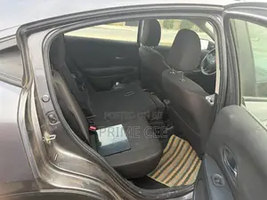 Honda HR-V 4dr SUV (1.5L 4cyl CVT) 2016 Gray