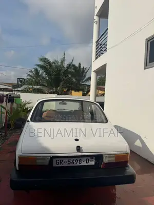 Saab 90 1983 White