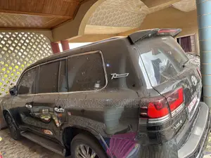 Toyota Land Cruiser 4.6 V8 VX-R 2015 Black
