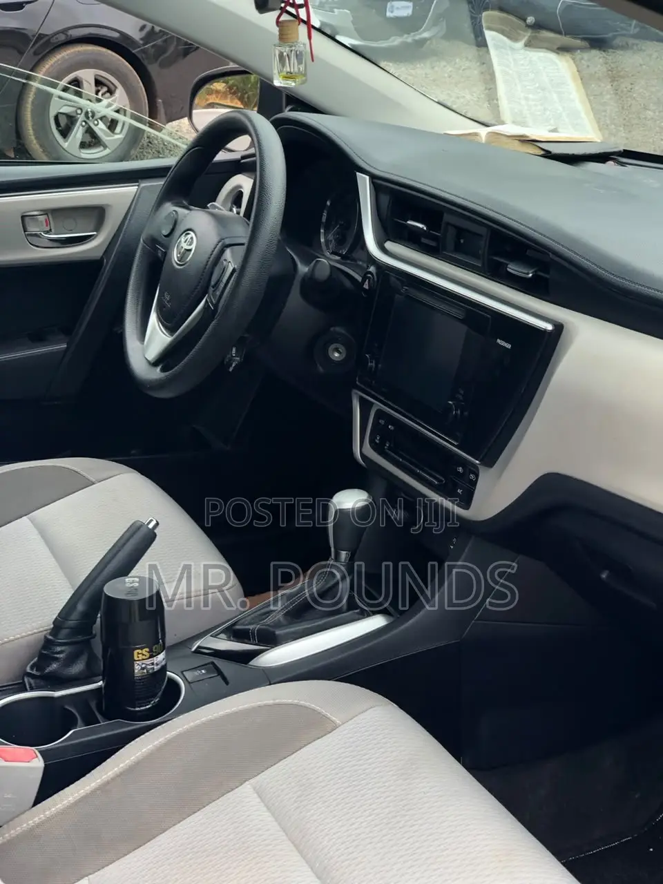 Toyota Corolla 2017 White