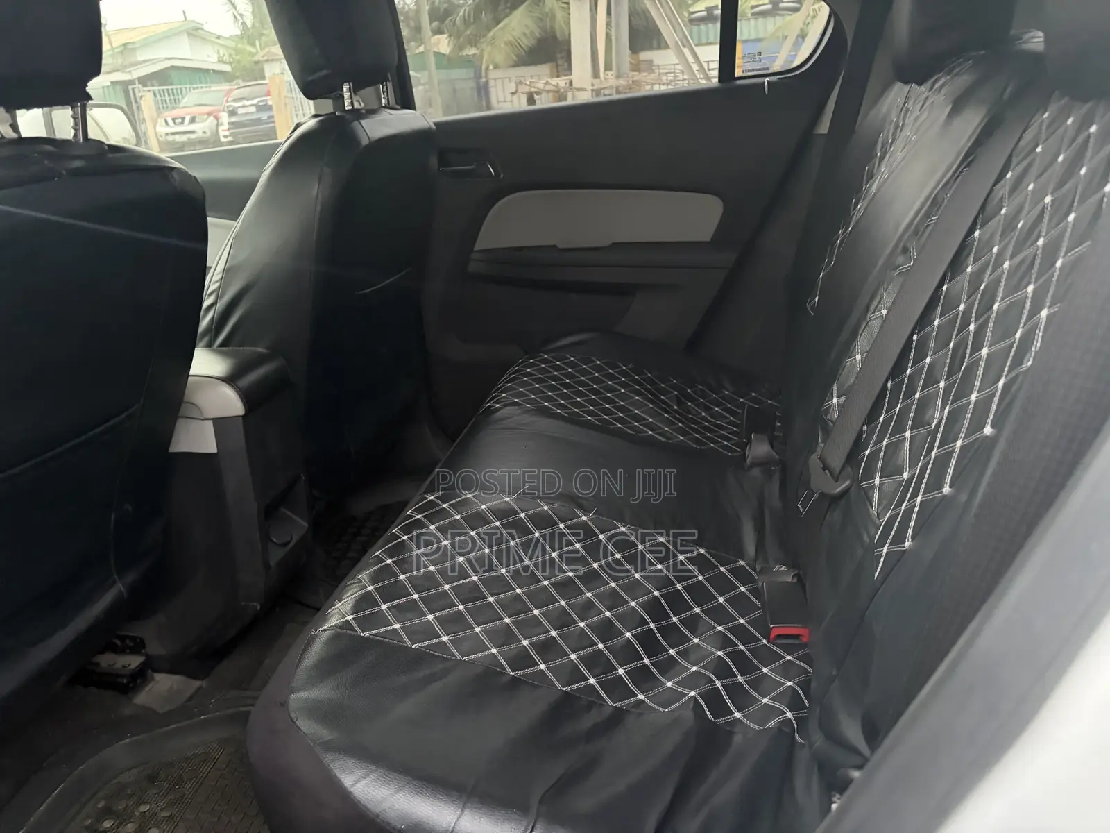 Chevrolet Equinox 2010 White