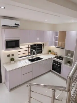 3bdrm Duplex in Lakeside Estate for sale