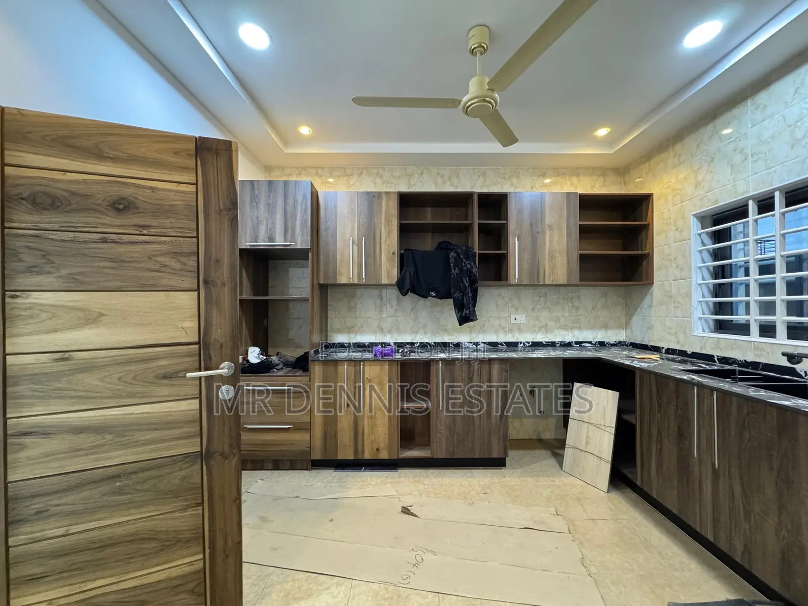3bdrm House in Ablekuma Pokuase for sale