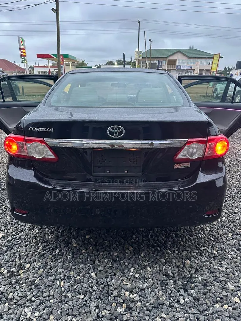 Toyota Corolla 2013 Black