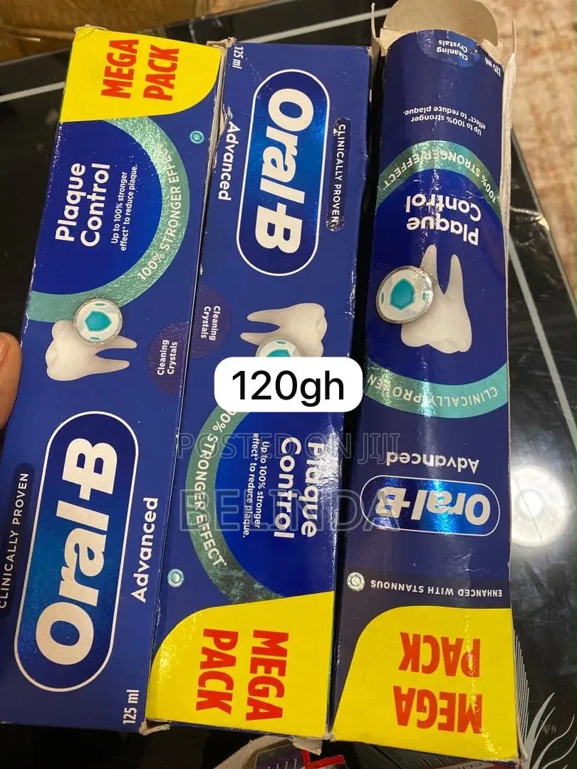 Colgate , Oral B,